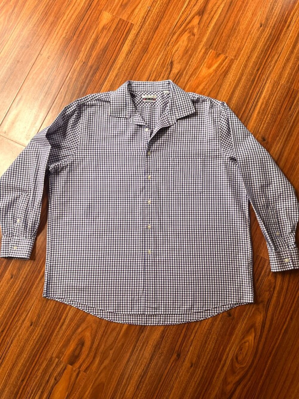 EUC Van Heusen Flex Collar Navy Check Long Sleeve Button Down Shirt 18 34/35